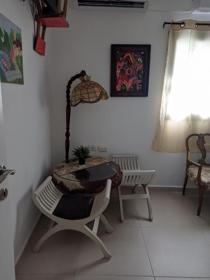 New! Great Location! Vibrant Downtown, Talpiot Market, Flea Market, Carmel Beach, Close To Everywhere Apartment Хайфа Екстериор снимка
